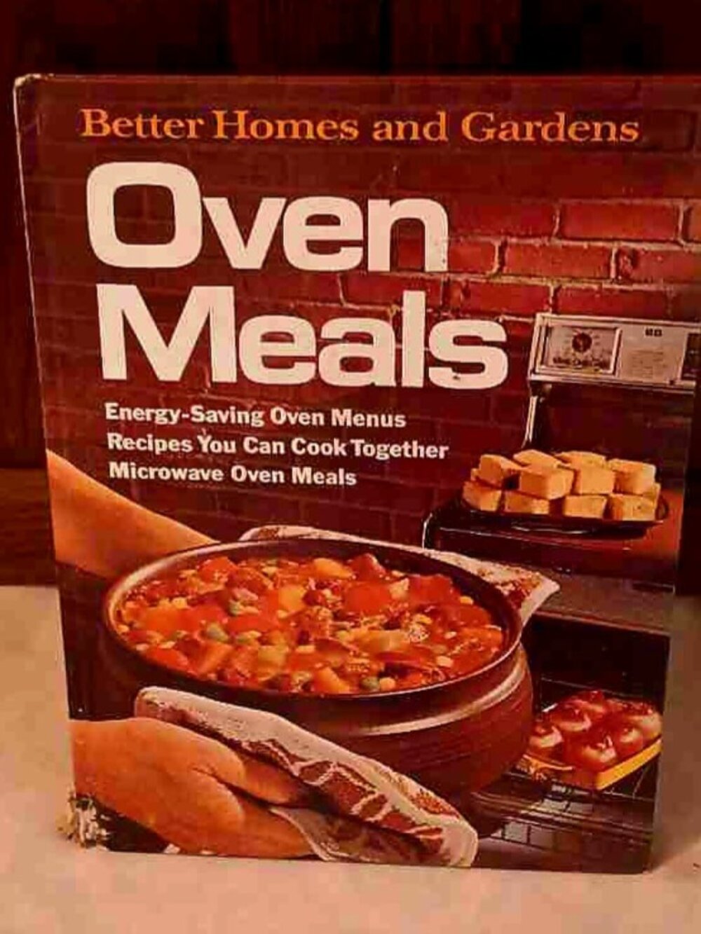 1974, 1st ed. Better Homes & Gardens "Oven Meals" cookbook